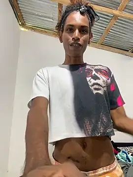 Snapshot of lau_sil chatting on December 21, 7:54 pm lau sil online show from December 21, 7:54 pm