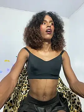 Snapshot of lau_sil chatting on February 27, 8:31 pm lau sil online show from February 27, 8:31 pm