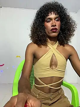 Snapshot of lau_sil chatting on March 7, 11:35 pm lau sil online show from March 7, 11:35 pm