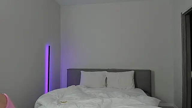 Snapshot of sarahphyllis chatting on October 29, 9:05 pm sarahphyllis online show from October 29, 9:05 pm