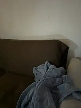 Snapshot of Novababy18 chatting on February 2, 2:06 am Novababy18 online show from February 2, 2:06 am