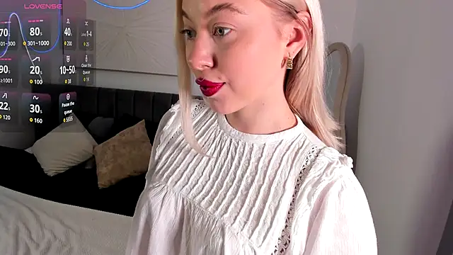 SimonaGerry online show from November 12, 4:35 am