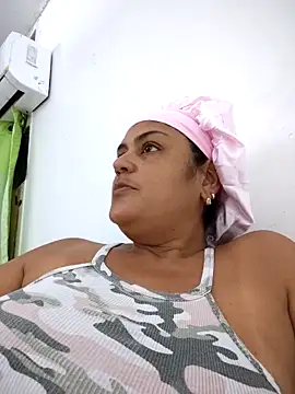 Snapshot of AlyDenalioficial chatting on February 12, 4:35 pm AlyDenalioficial online show from February 12, 4:35 pm