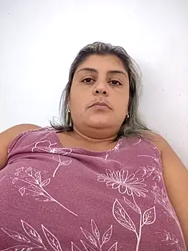 Snapshot of AlyDenalioficial chatting on February 14, 8:05 pm AlyDenalioficial online show from February 14, 8:05 pm