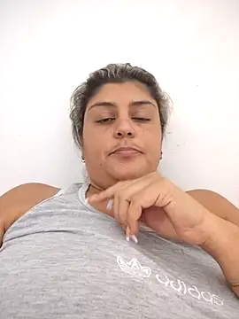 Snapshot of AlyDenalioficial chatting on February 28, 6:53 pm AlyDenalioficial online show from February 28, 6:53 pm