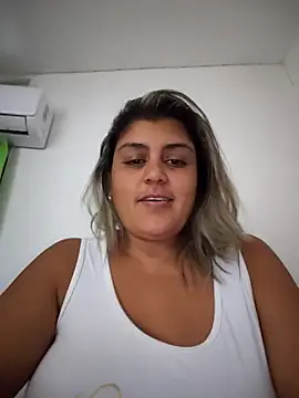 Snapshot of AlyDenalioficial chatting on March 10, 6:02 pm AlyDenalioficial online show from March 10, 6:02 pm