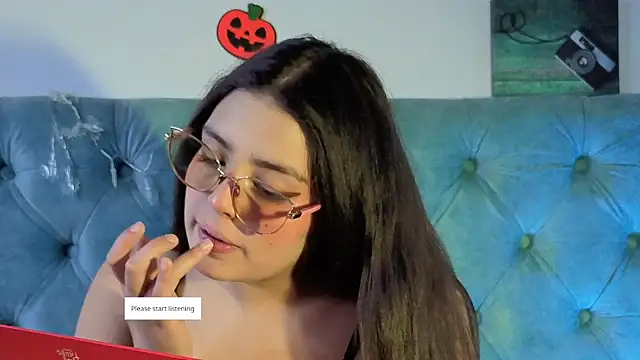 Paola Lyon  online show from October 9, 6:39 pm