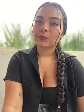 aneesa darzi online show from March 7, 8:55 pm