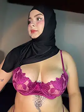 aneesa darzi online show from April 22, 6:20 pm