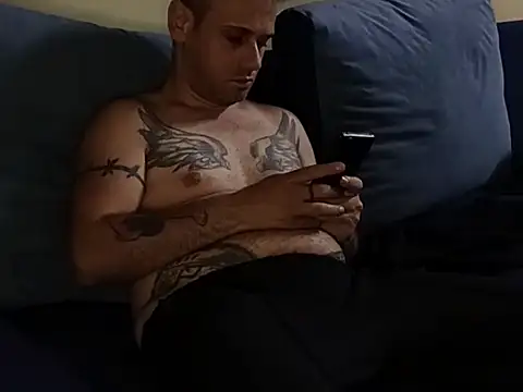 Snapshot of Arabeyes chatting on September 8, 6:40 pm Arabeyes online show from September 8, 6:40 pm