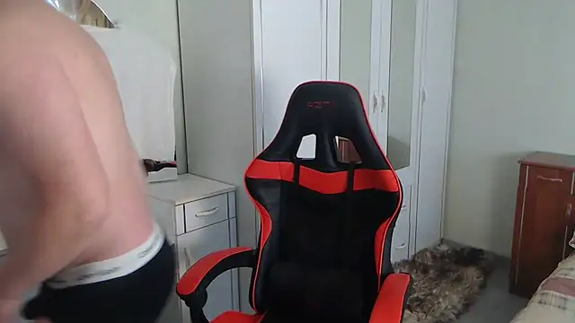 Snapshot of Zoro1999 chatting on September 19, 12:06 pm Zoro1999 online show from September 19, 12:06 pm