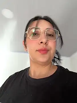 Snapshot of my-kitty chatting on June 16, 9:17 pm my-kitty online show from June 16, 9:17 pm