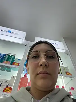 my-kitty online show from June 26, 1:32 am