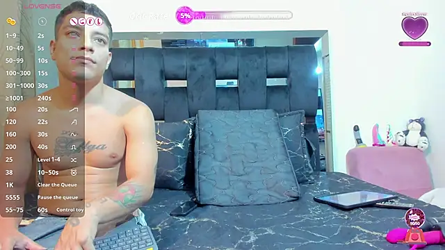 Snapshot of AnderAndMartina chatting on September 21, 10:11 pm AnderAndMartina online show from September 21, 10:11 pm