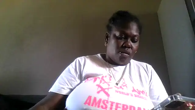 XgeileKutje online show from May 15, 5:09 pm