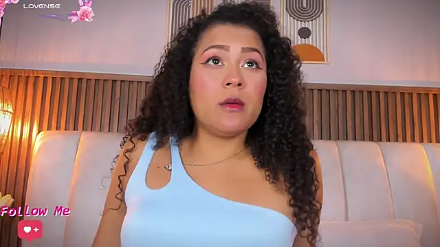 Ashleyy23x online show from June 25, 7:29 pm