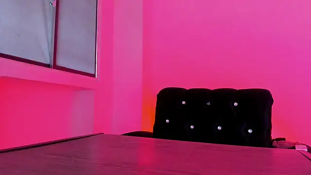 Mialenox online show from February 10, 8:21 pm