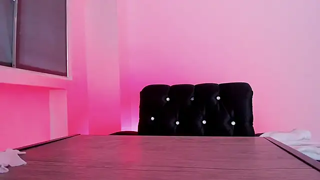 Mialenox online show from February 22, 10:20 pm