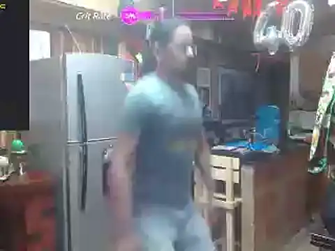 Snapshot of Dr_Pocholate84 chatting on January 6, 1:31 am Dr Pocholate84 online show from January 6, 1:31 am