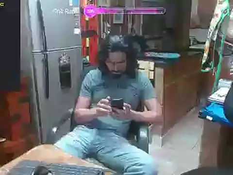 Snapshot of Dr_Pocholate84 chatting on January 6, 5:19 am Dr Pocholate84 online show from January 6, 5:19 am