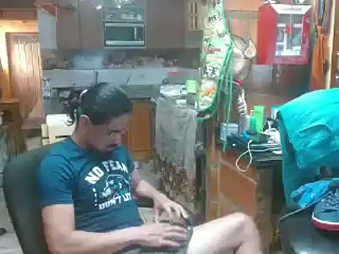 Snapshot of Dr_Pocholate84 chatting on January 8, 9:01 pm Dr Pocholate84 online show from January 8, 9:01 pm