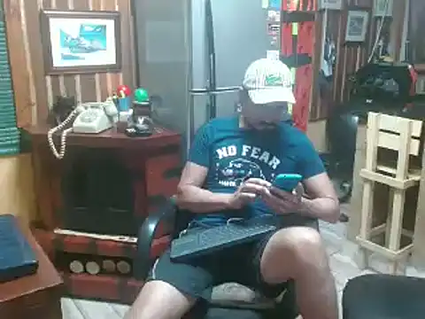 Snapshot of Dr_Pocholate84 chatting on January 16, 6:37 pm Dr Pocholate84 online show from January 16, 6:37 pm