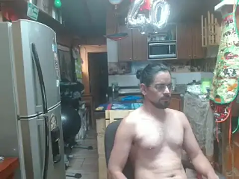 Snapshot of Dr_Pocholate84 chatting on January 25, 9:25 pm Dr Pocholate84 online show from January 25, 9:25 pm