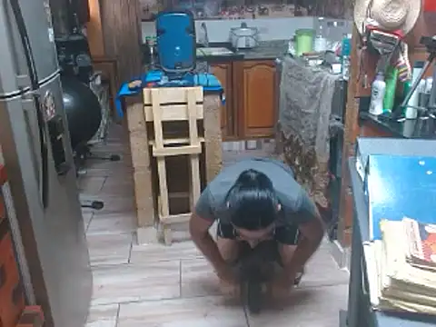 Snapshot of Dr_Pocholate84 chatting on February 9, 8:34 pm Dr Pocholate84 online show from February 9, 8:34 pm