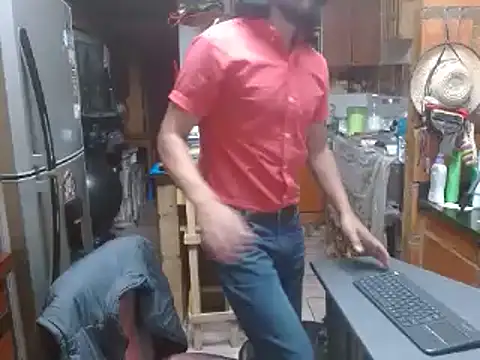 Snapshot of Dr_Pocholate84 chatting on February 10, 2:19 am Dr Pocholate84 online show from February 10, 2:19 am