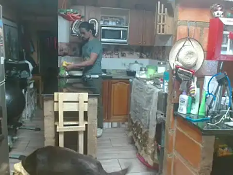 Snapshot of Dr_Pocholate84 chatting on February 21, 3:34 am Dr Pocholate84 online show from February 21, 3:34 am