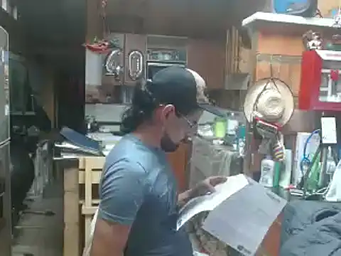 Snapshot of Dr_Pocholate84 chatting on February 23, 5:45 am Dr Pocholate84 online show from February 23, 5:45 am