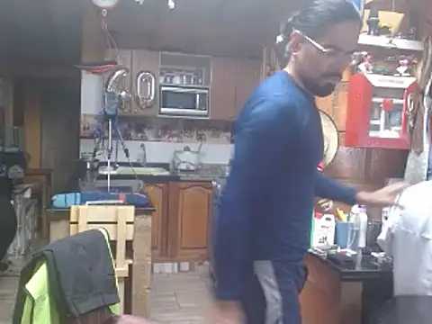 Snapshot of Dr_Pocholate84 chatting on March 1, 4:37 am Dr Pocholate84 online show from March 1, 4:37 am