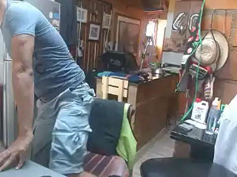 Snapshot of Dr_Pocholate84 chatting on March 1, 6:00 pm Dr Pocholate84 online show from March 1, 6:00 pm