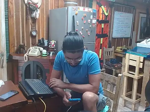 Snapshot of Dr_Pocholate84 chatting on October 8, 4:37 pm Dr Pocholate84 online show from October 8, 4:37 pm