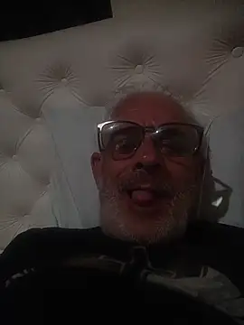 reijulio55 online show from July 21, 1:19 am