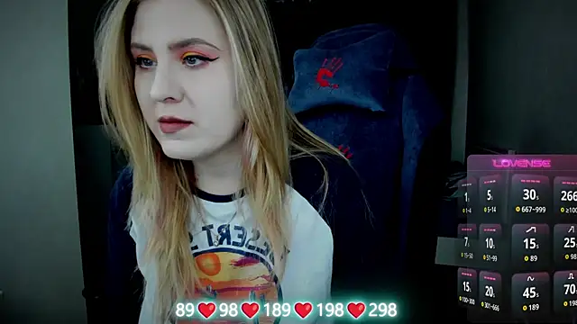 Olivia Munk online show from September 30, 4:39 am