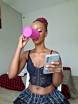 Kamdollie online show from June 20, 5:54 am