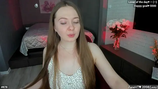 Snapshot of LizaGost chatting on June 23, 11:41 am LizaGost online show from June 23, 11:41 am