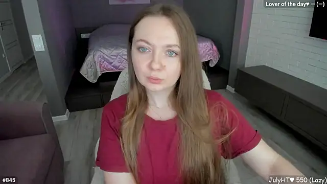 Snapshot of LizaGost chatting on July 4, 11:49 am LizaGost online show from July 4, 11:49 am