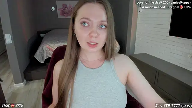 Snapshot of LizaGost chatting on July 28, 11:17 am LizaGost online show from July 28, 11:17 am