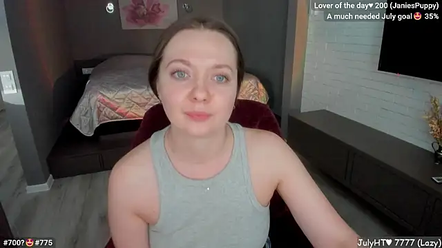 Snapshot of LizaGost chatting on July 28, 3:21 pm LizaGost online show from July 28, 3:21 pm