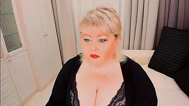 BIGTITSBBW online show from February 17, 7:05 am