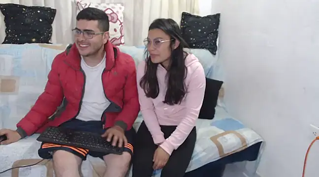 Snapshot of luxury_sex_17 chatting on December 31, 1:04 am luxury sex 17 online show from December 31, 1:04 am