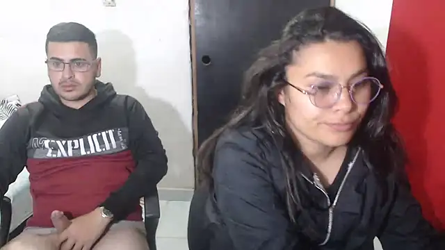 Snapshot of luxury_sex_17 chatting on February 24, 12:41 am luxury sex 17 online show from February 24, 12:41 am