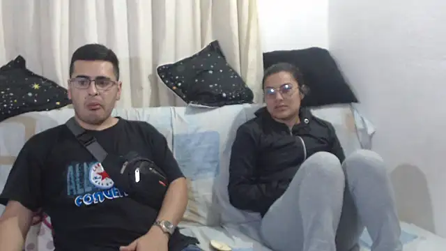 Snapshot of luxury_sex_17 chatting on March 3, 11:35 pm luxury sex 17 online show from March 3, 11:35 pm