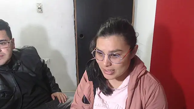 Snapshot of luxury_sex_17 chatting on March 11, 2:32 am luxury sex 17 online show from March 11, 2:32 am