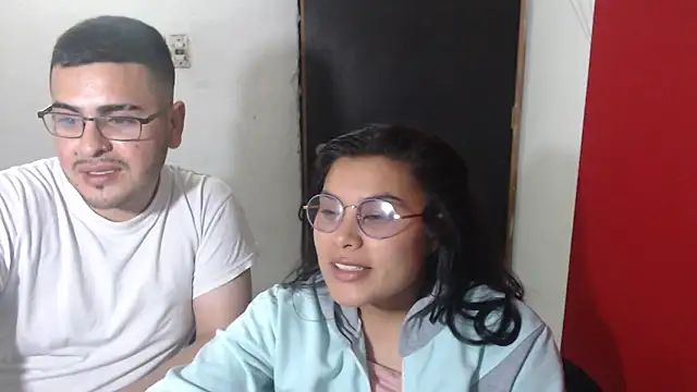 Snapshot of luxury_sex_17 chatting on March 19, 1:21 am luxury sex 17 online show from March 19, 1:21 am