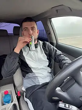 ElChapoGuzman95 online show from November 16, 7:36 am