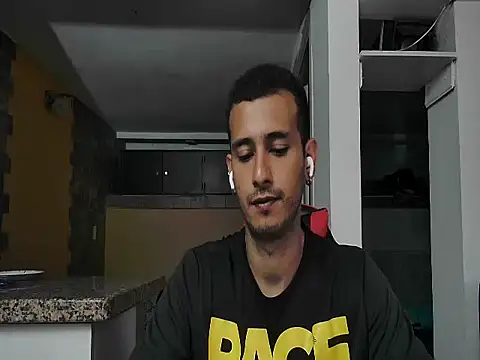 talktome4 online show from March 11, 6:14 pm