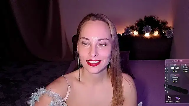 Snapshot of AdeleLady chatting on December 24, 11:11 pm AdeleLady online show from December 24, 11:11 pm